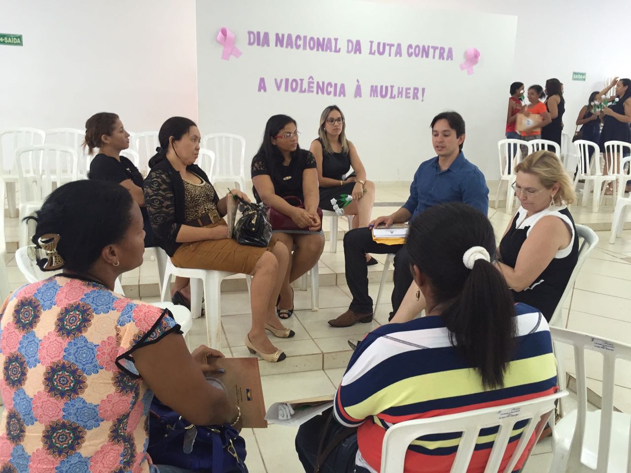 Prefeito e secretária de educação participam de reunião com Vera Nilva
