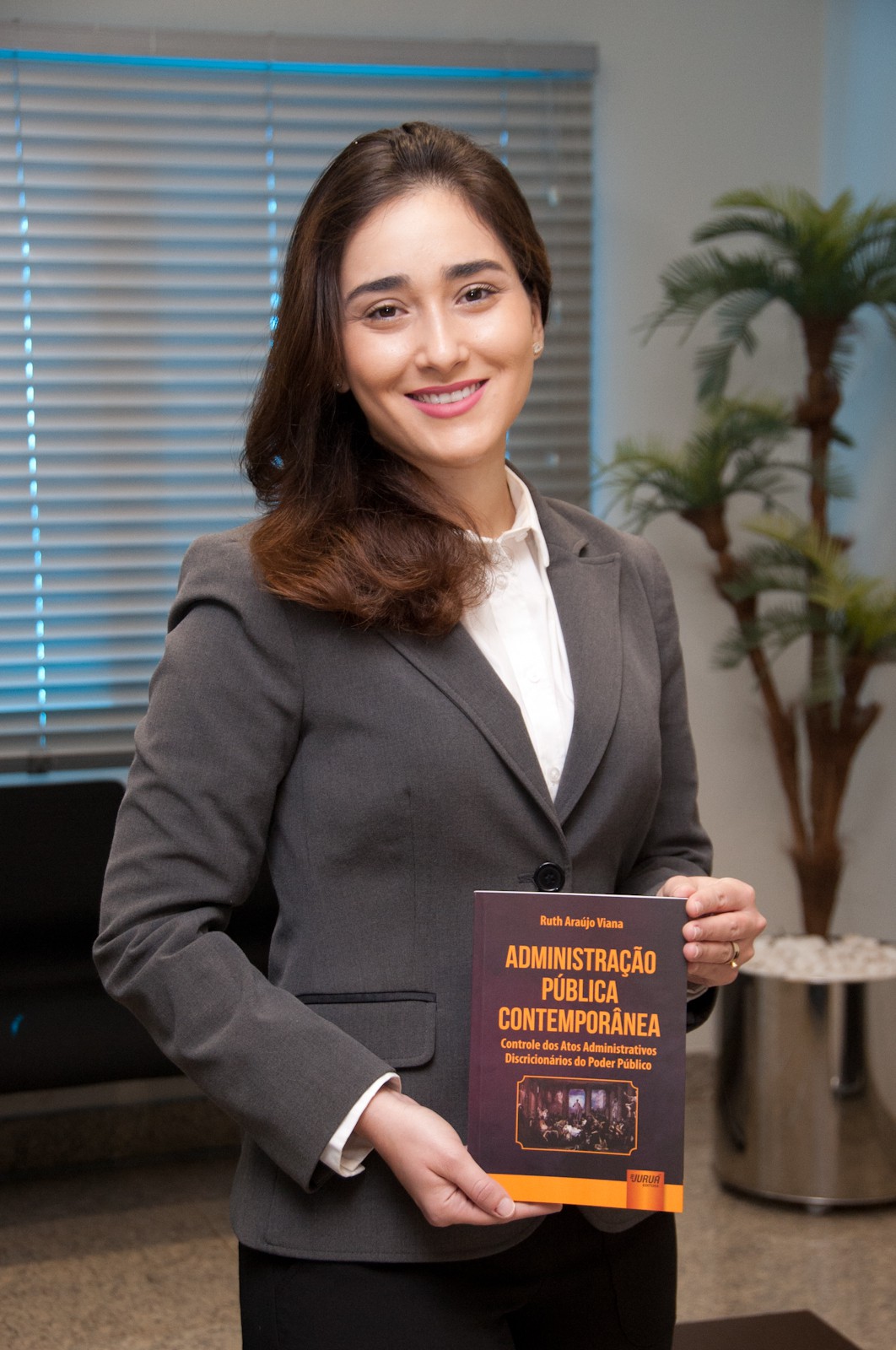 O livro já está disponível para venda