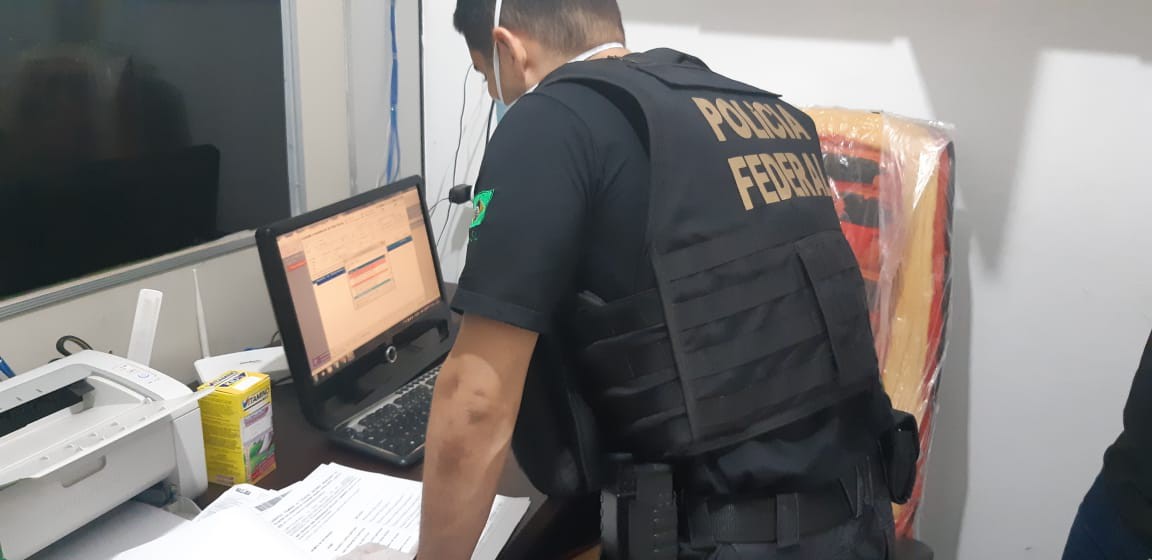 Esquema criminoso foi responsável pelo desvio de mais de R$ 14 milhões de recursos públicos da área da Saúde.