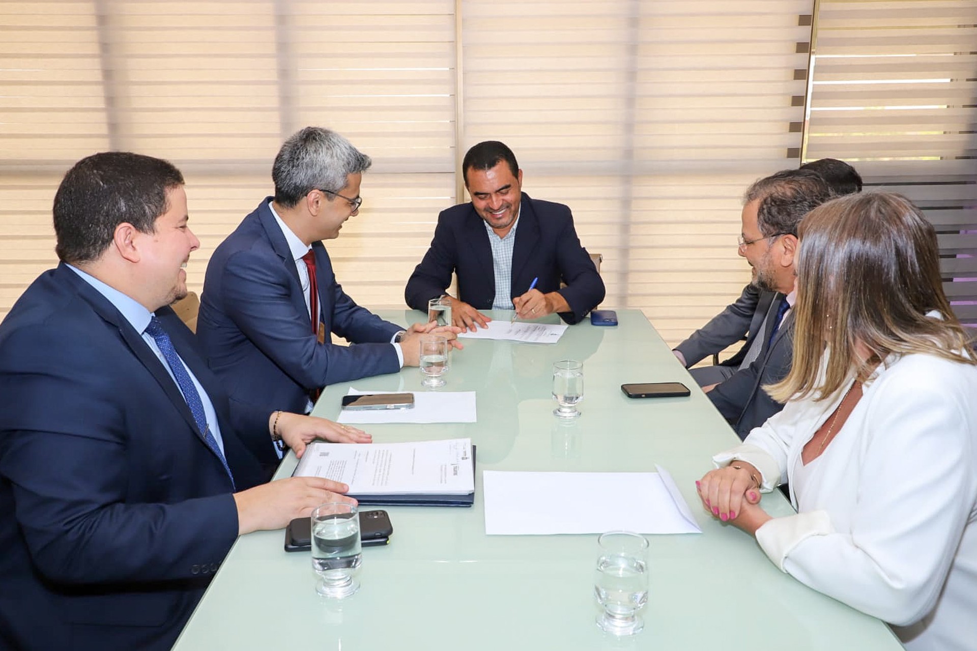 Governador Wanderlei Barbosa assina Ato que nomeia o promotor de Justiça Luciano Casaroti como procurador-geral de Justiça do Tocantins por mais dois anos (2023/2024)