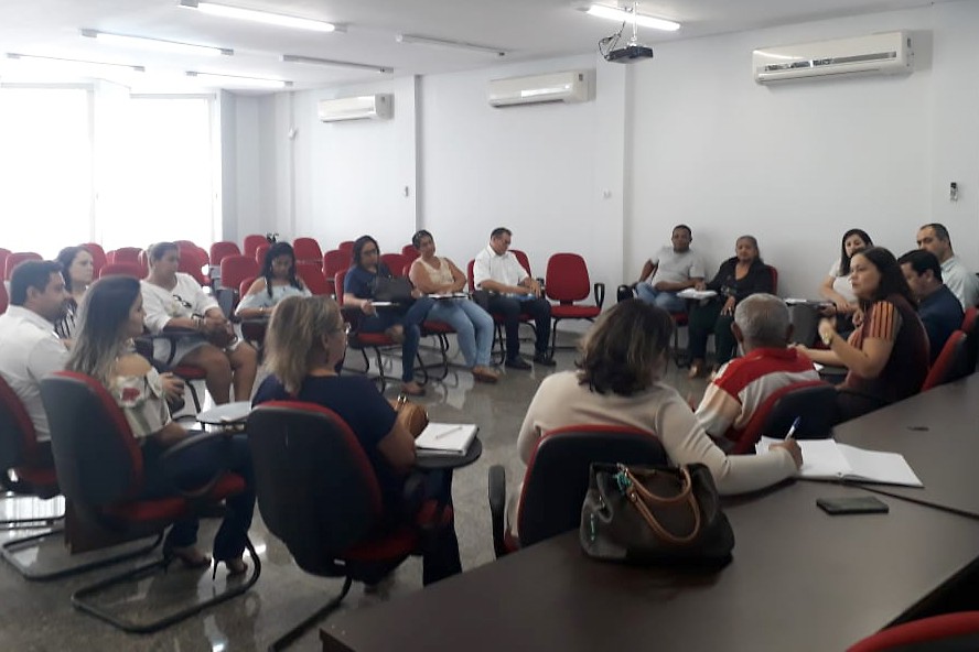 O encontro teve como objetivo instituir a Rede de Proteção ao Idoso e o Fundo Municipal do Idoso no Município