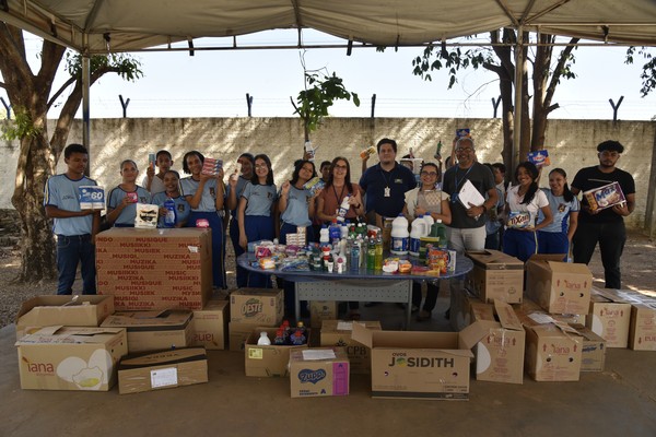 A iniciativa faz parte do projeto Aprendendo Direito e Resgatando Cidadania