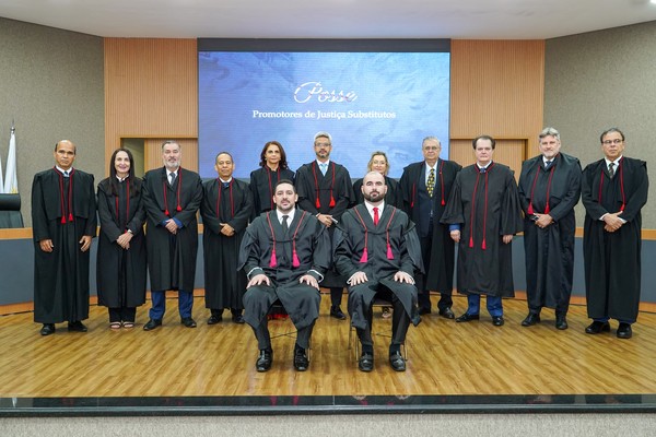 A solenidade foi realizada em Sessão Solene do Colégio de Procuradores de Justiça