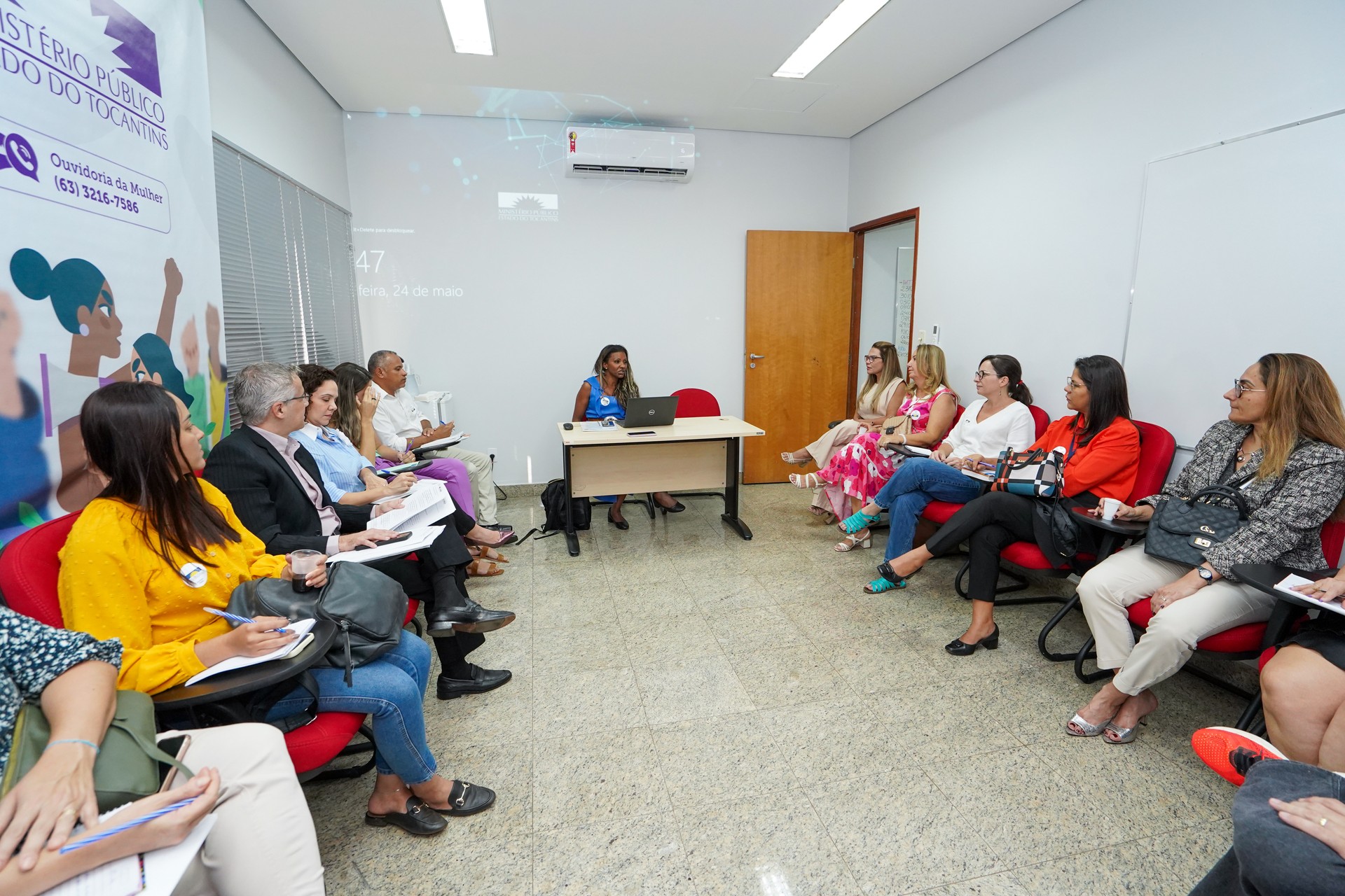 Durante a reunião, foi exposta a realidade de pessoas em situação de rua no Estado do Tocantins.