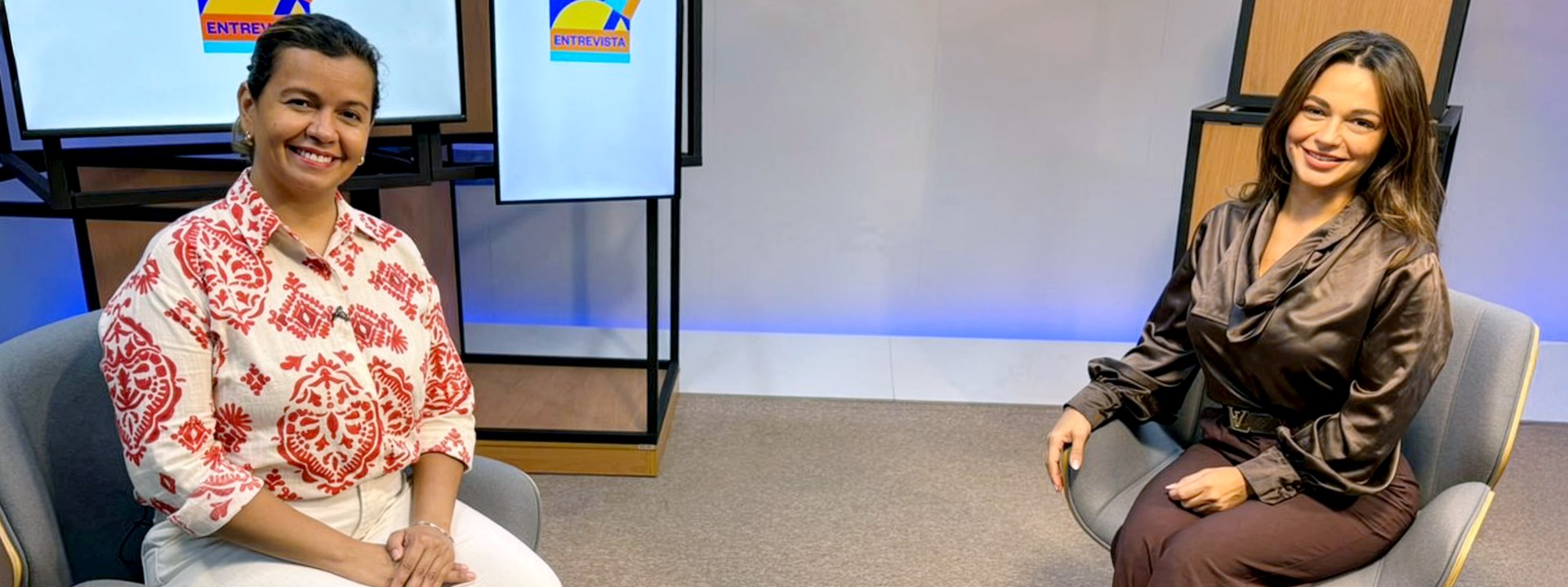 A apresentadora Kézia Reis e a promotora de Justiça Araína Cesárea