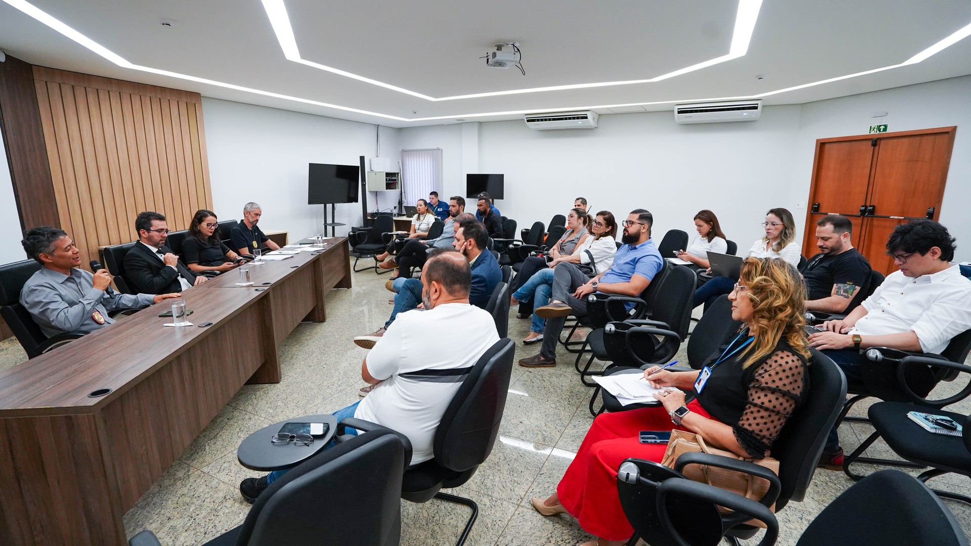 Novo encontro foi agendado para o dia 15 de setembro a fim de dar continuidade nas tratativas