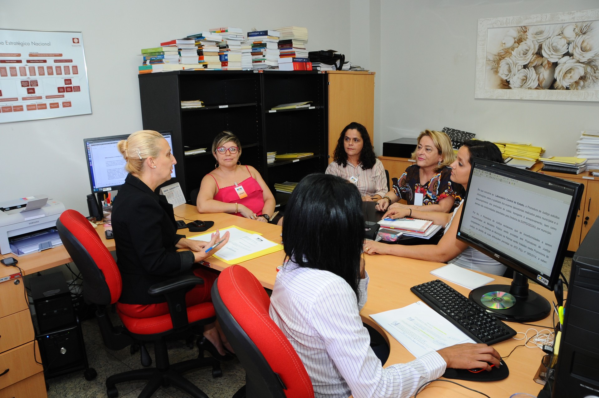 Segundo a Promotora de Justiça foram observadas inconformidades nos laboratórios da rede pública, privada e conveniados ao SUS. 