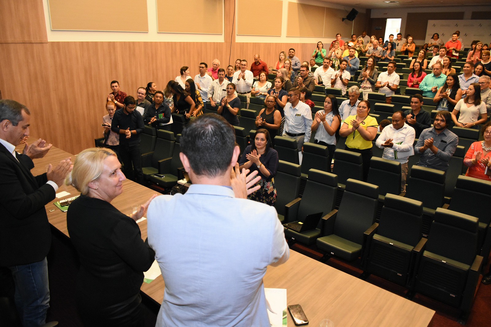 Homenagem prestada pelos secretários municipais de saúde