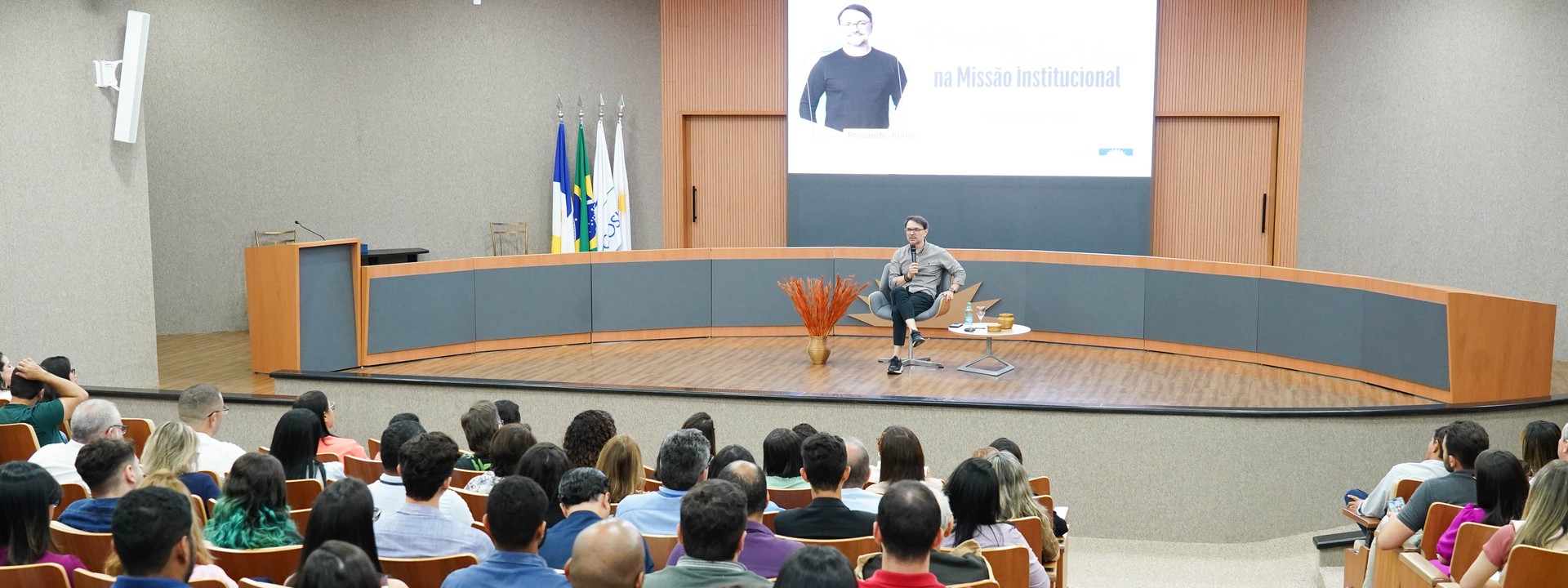 A iniciativa teve como objetivo valorizar e humanizar o ambiente de trabalho,  assegurando uma excelência ainda maior no atendimento à sociedade.