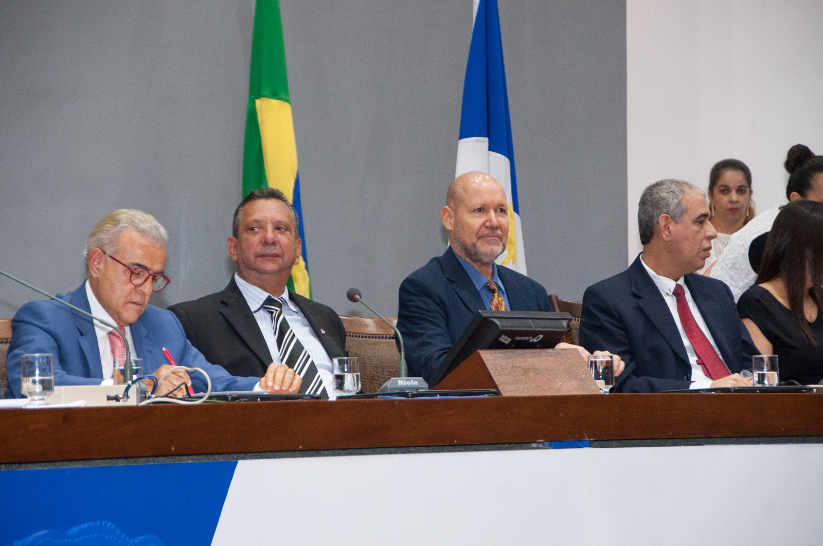 O Procurador de Justiça Alcir Raineri Filho representou o MPE na mesa de honra
