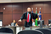No julgamento, o promotor de Justiça Guilherme Deleuse relembrou a história do crime