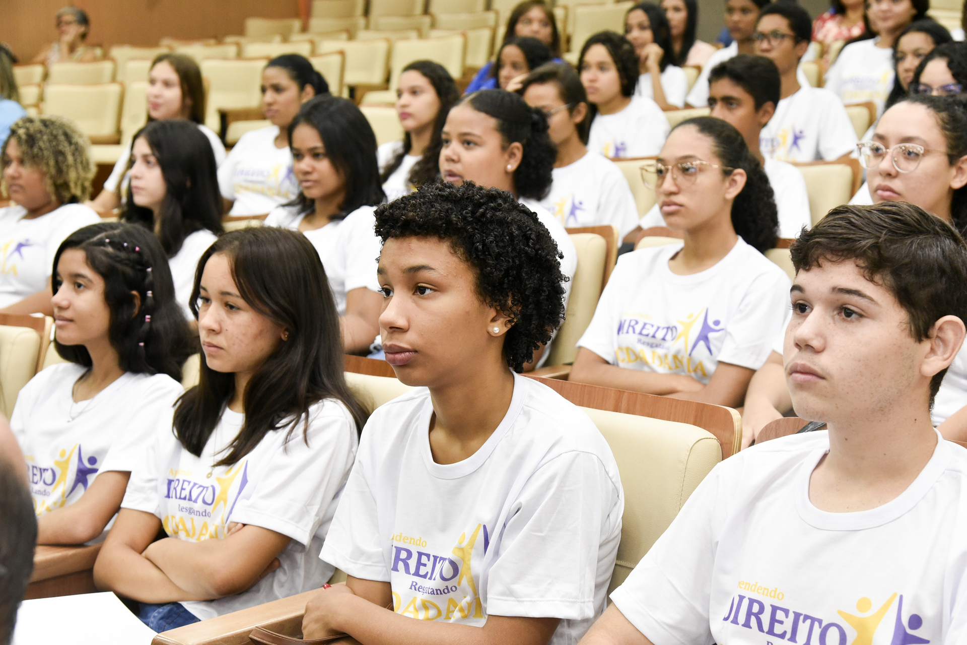 Estudantes da Escola Estadual Maria dos Reis Alves Barros, de Palmas