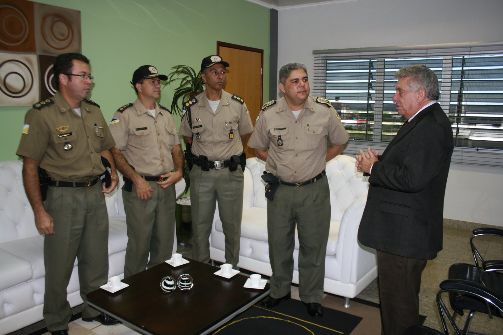 Visita de cortesia aconteceu nesta quarta-feira