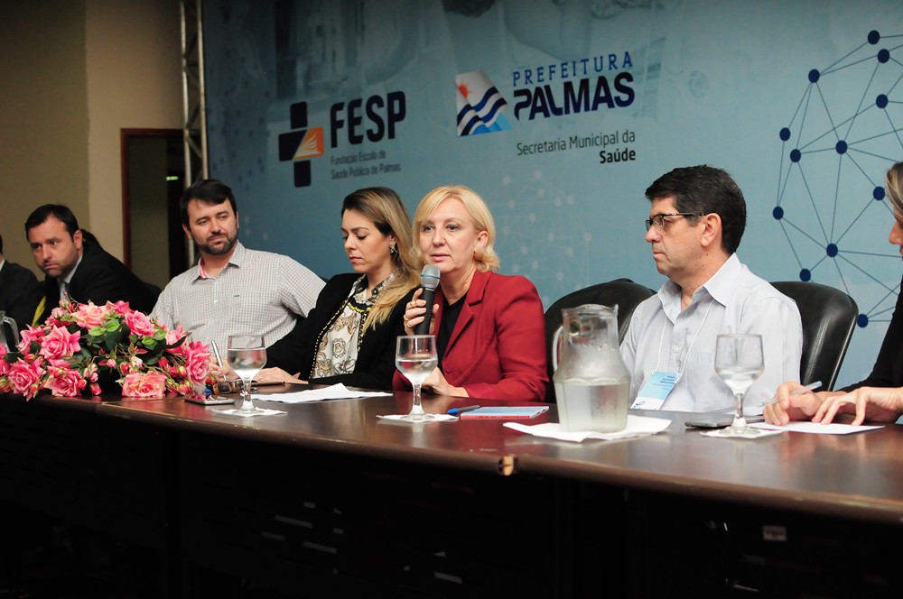Maria Roseli durante abertura do seminário