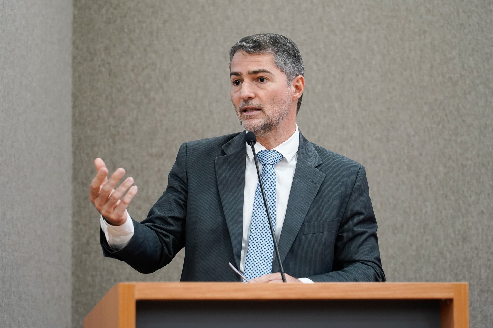 O evento foi conduzido pelo coordenador do Centro de Apoio Operacional às Promotorias da Infância, Juventude e Educação, promotor de Justiça Sidney Fiori