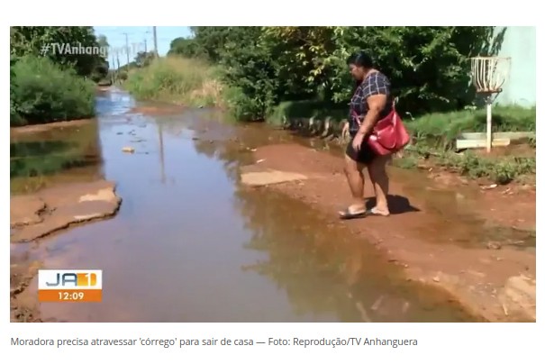 O prodecimento do alagamentos da rua foi originado, a partir da notícia na imprensa