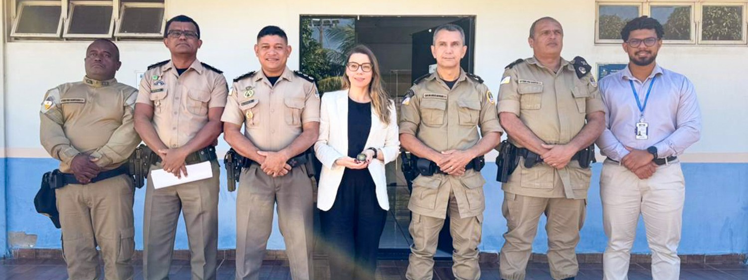 Instituições buscam fortalecer a atuação conjunta no enfrentamento à violência doméstica, com foco em acolhimento humanizado e respeito aos direitos das vítimas