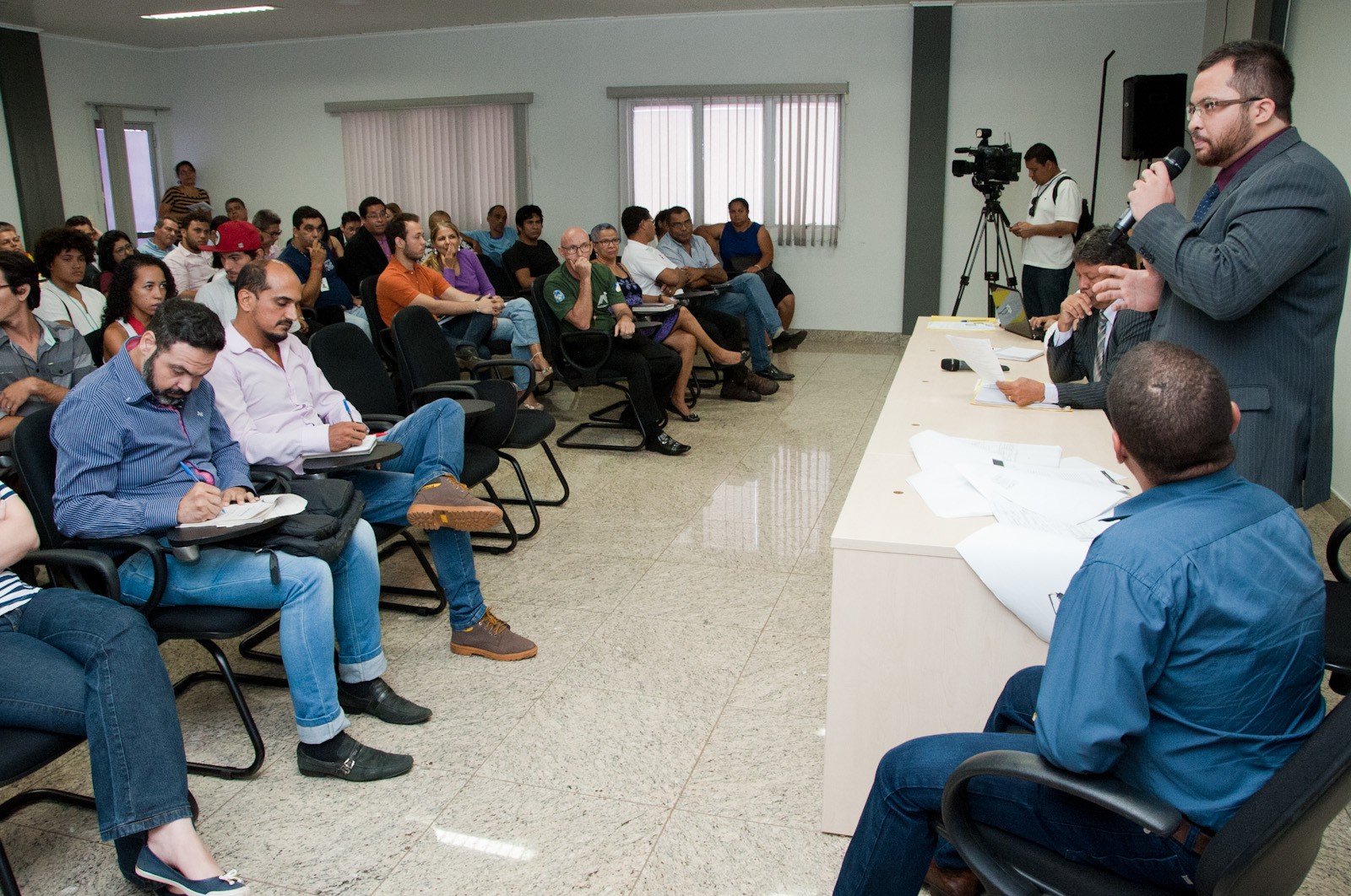 só estas ações não estariam sendo suficientes, enfatizou o advogado da Associação Água Doce, Diego Rodrigues.
