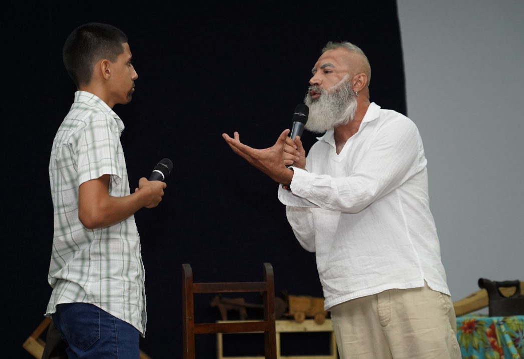 Teatro abordou abandono e a falta de valorização do idoso.