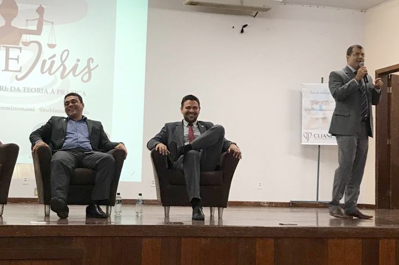 O momento foi de interação com os acadêmico