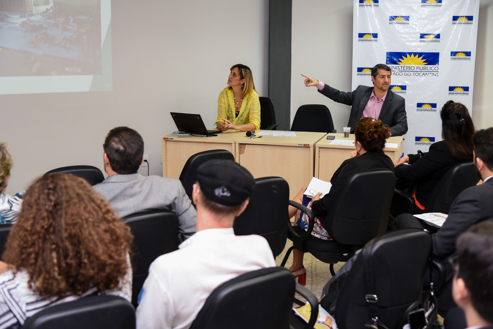 Representantes de diversas instituições integram o grupo