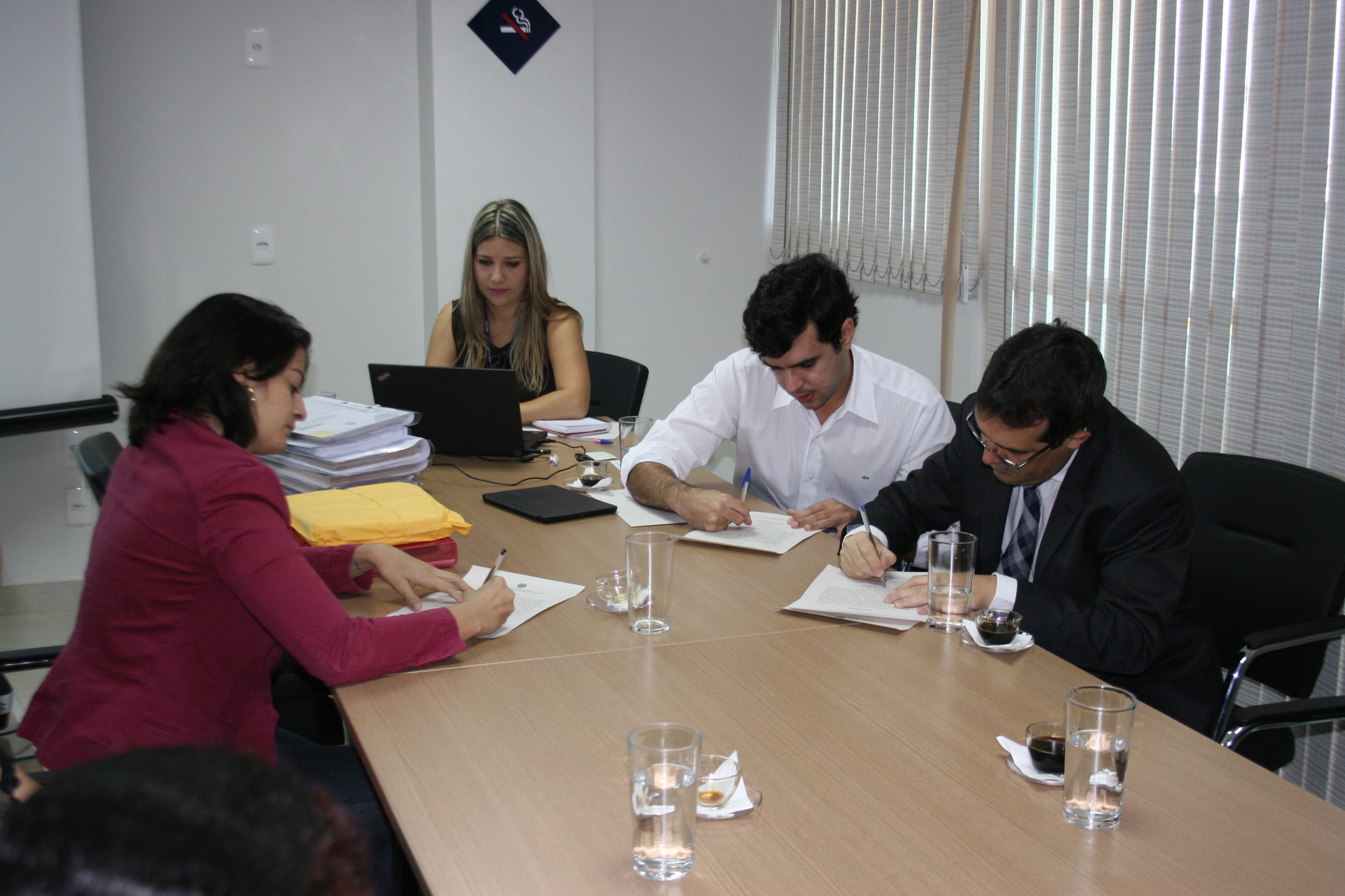 Gláucia Maia, que assumiu o compromisso de encaminhar à Promotoria de Ponte Alta o laudo técnico de finalização da creche 