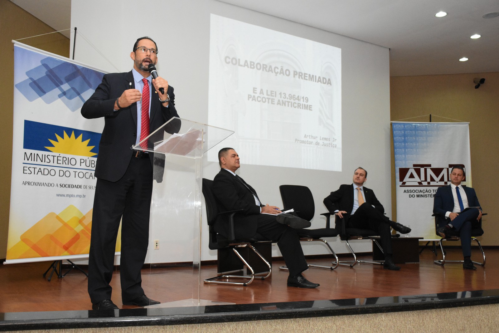 Promotor de Justiça Arthur Pinto de Lemos Júnior