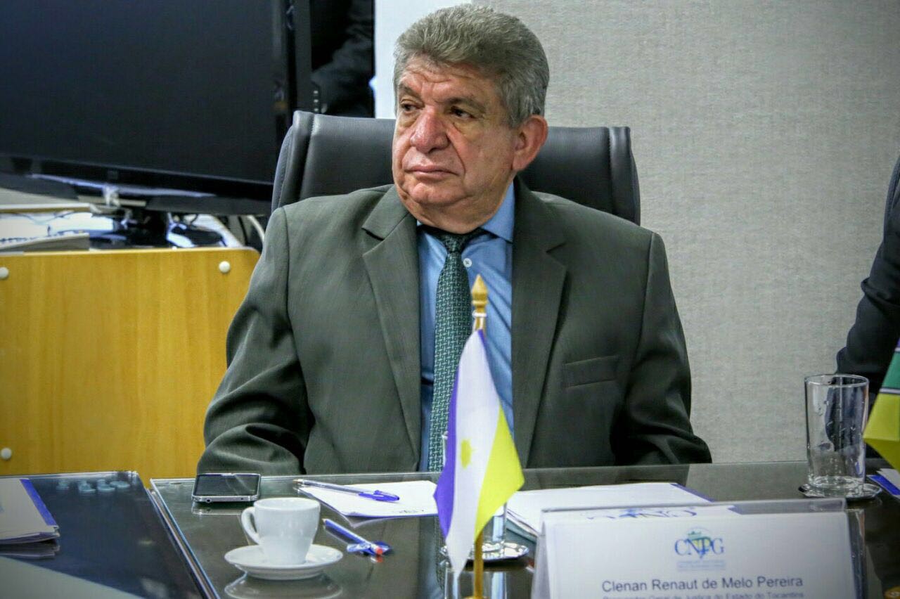Clenan Renaut Pereira de Melo durante reunião do CNPG