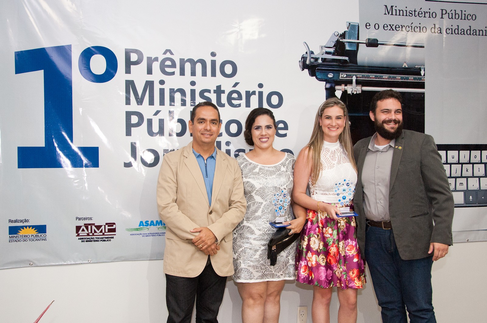 2° lugar, Categoria Impresso: Aline Sêne e Melanie Gothe