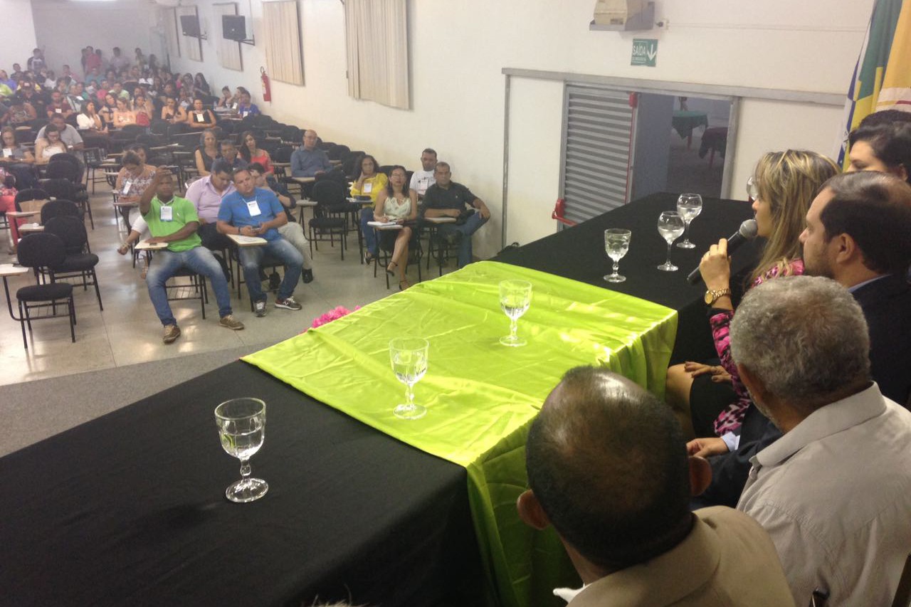 Com o tema Vigilância em Saúde: direito, conquistas de defesa de um SUS público e de qualidade, o evento abre as discussões para as conferências estaduais 