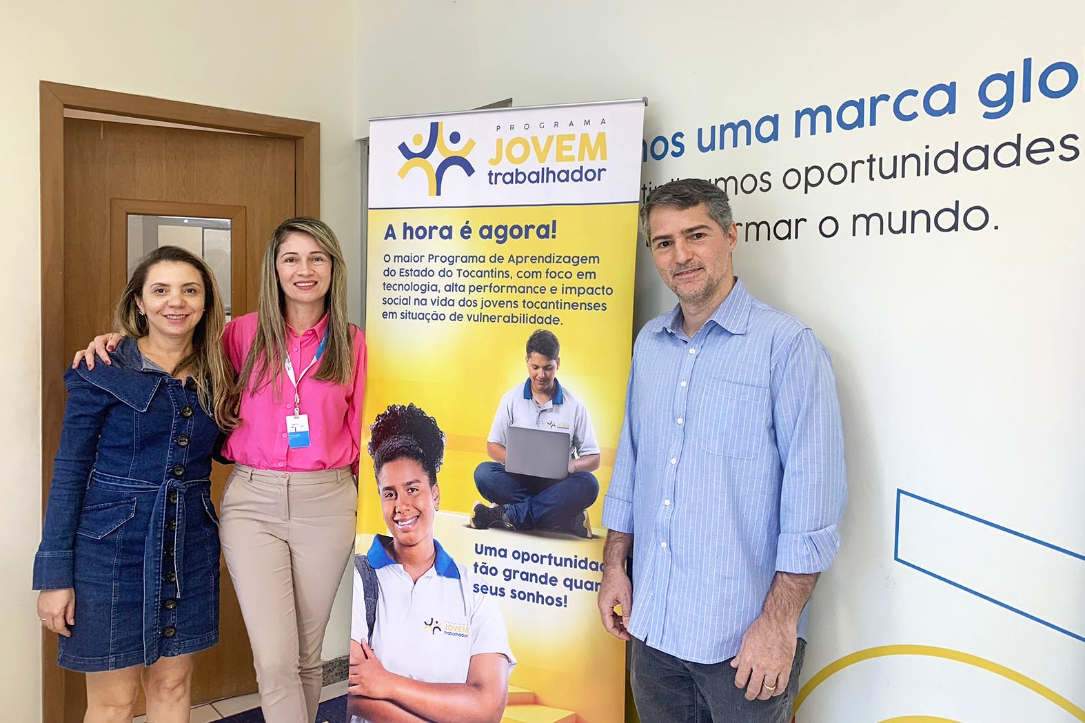 Promotor de Justiça Sidney Fiori Júnior participou de reunião na sede da Renapsi, em Palmas, que solicitou apoio para inscrever os jovens