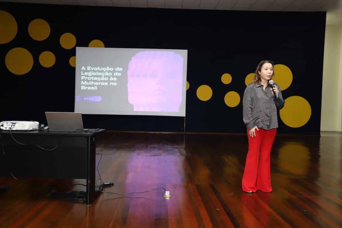 Promotora de Justiça Isabelle Rocha Valença Figueiredo