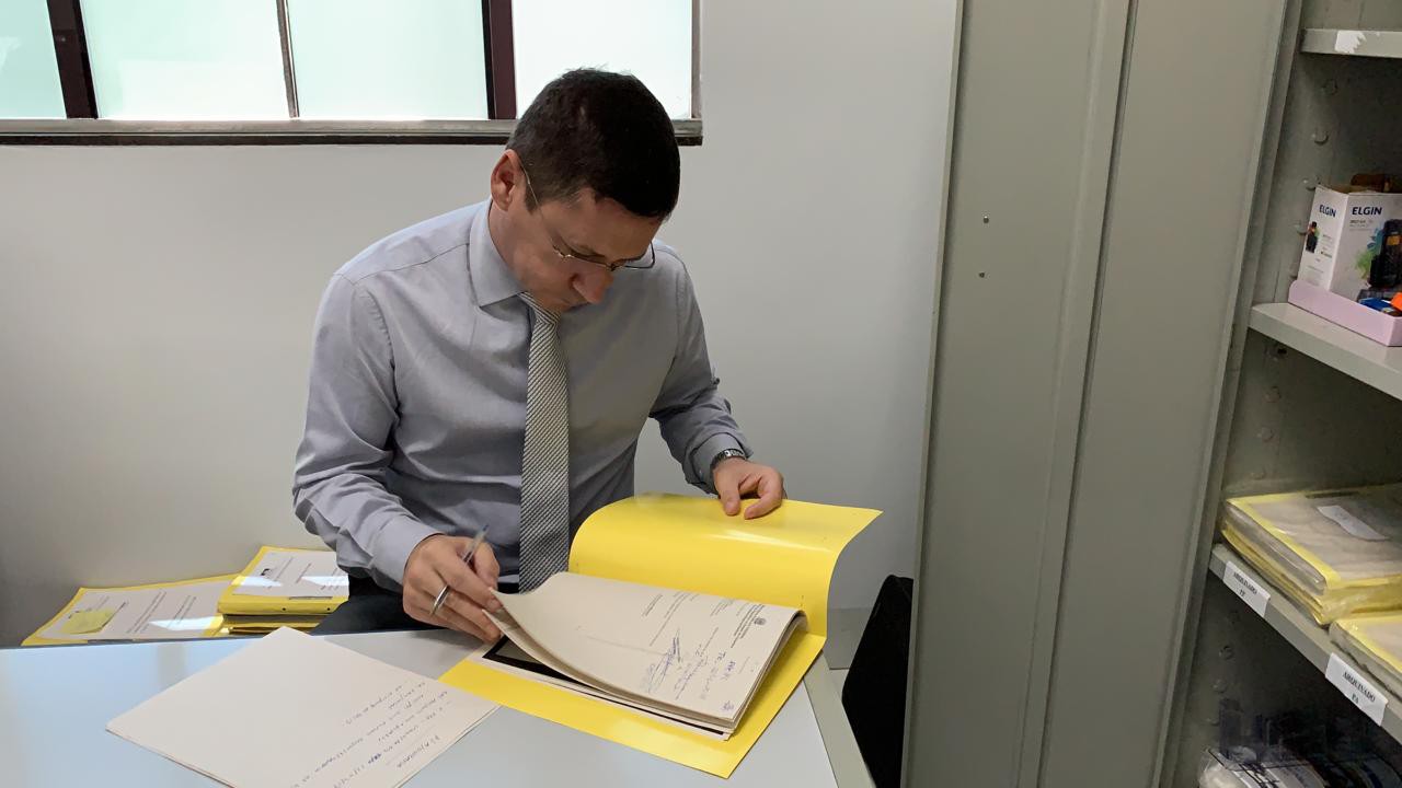 Promotor-corregedor Pedro Evandro de Vicente Rufato durante inspeção