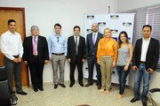 Membros presentes na sala de reuniões da PGJ