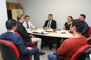 Promotor de Justiça Rodrigo Grisi Nunes e representantes da Prefeitura de Palmas