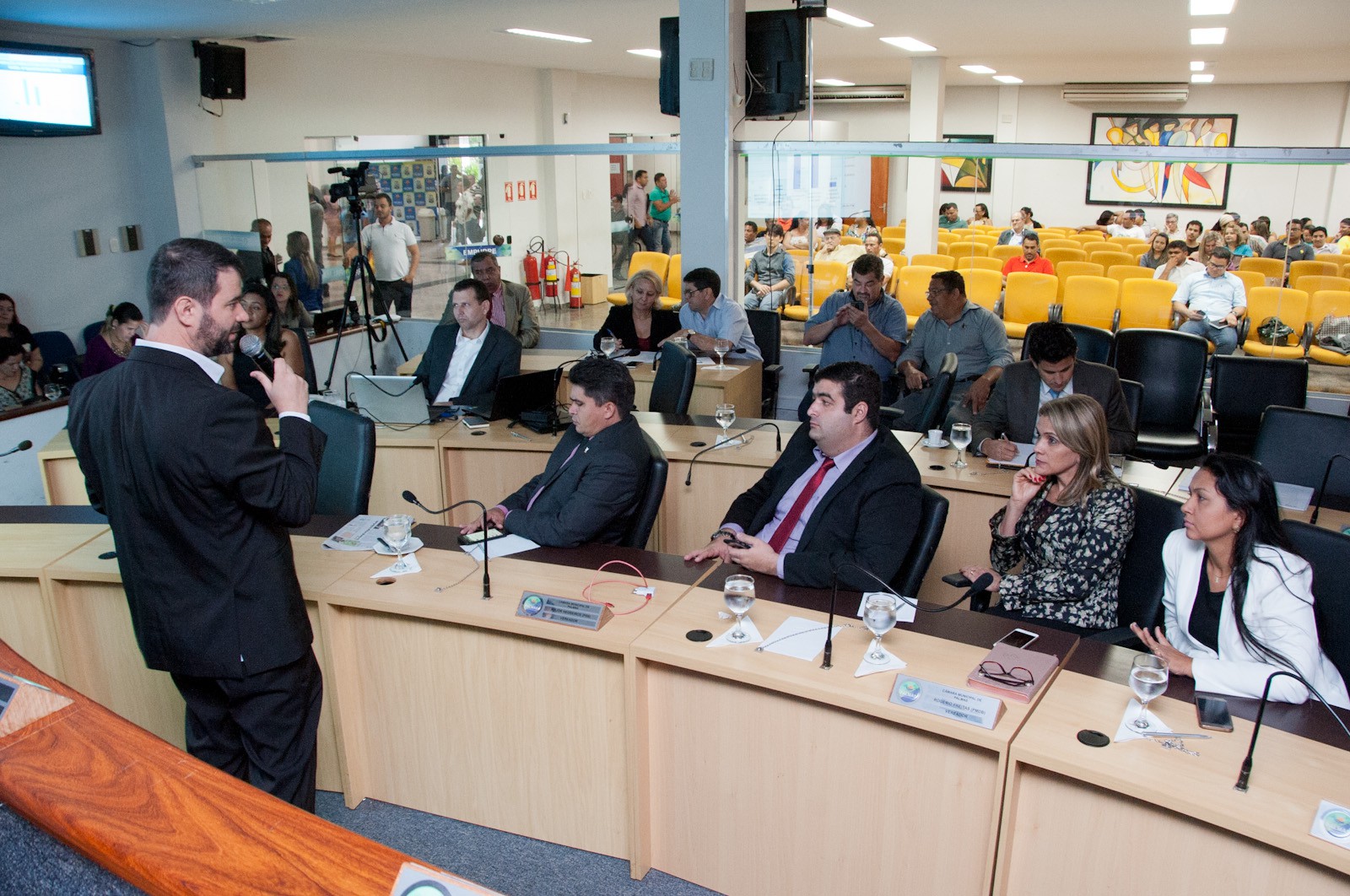 secretário Nésio Fernandes apresenta dados do 3º quadrimestre de 2016