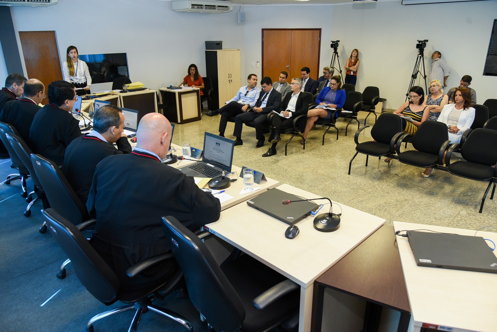 Foram julgados editais dos concursos de remoção e promoção