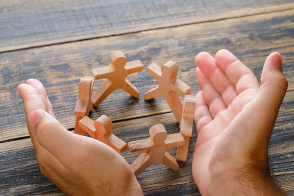 Ausência de Conselheiros tutelares causa prejuízos às crianças e adolescentes da comunidade local.