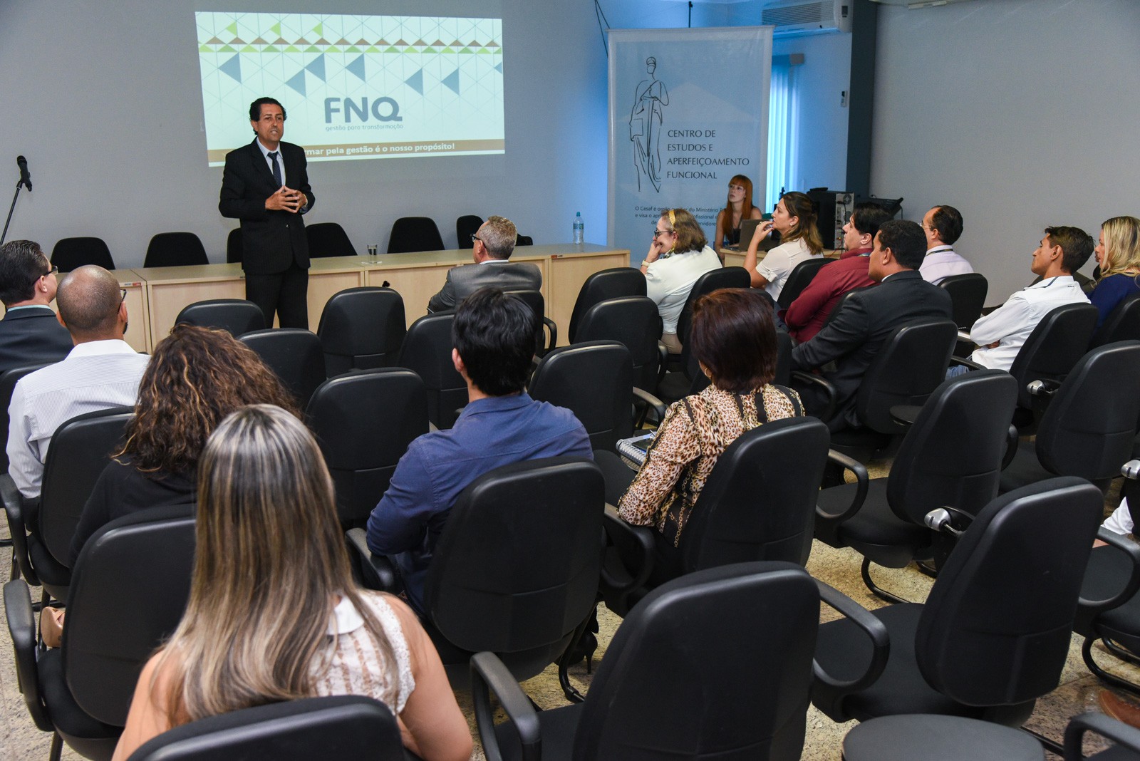   PGJ abre reunião de apresentação de resultados