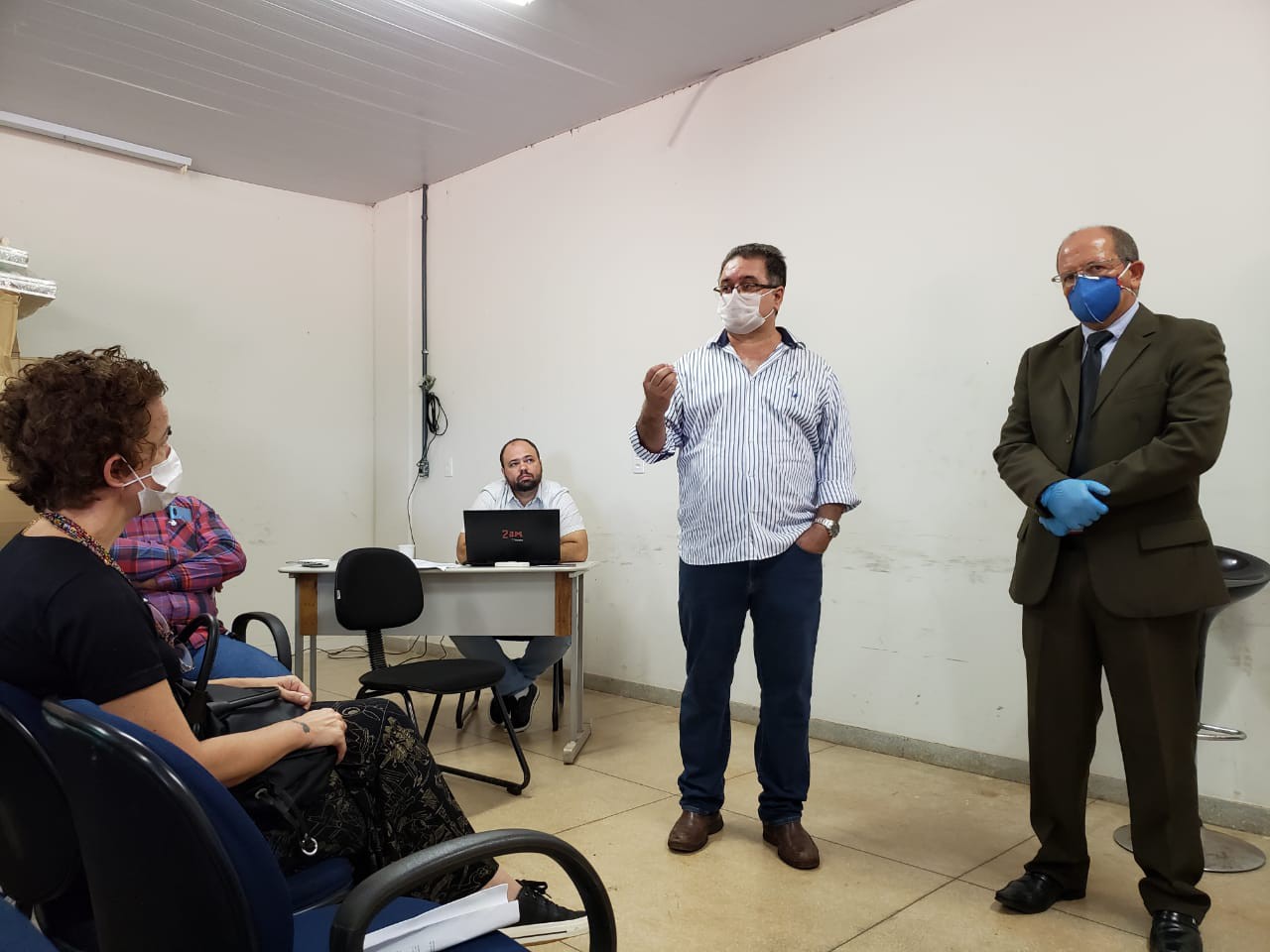 Reunião ocorreu no período da manhã
