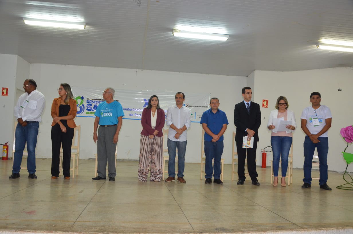 Autoridades na abertura do evento (Foto: Prefeitura de Porto Nacional)