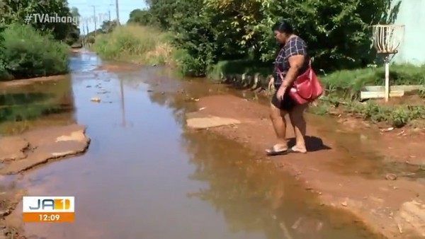 O procedimento do alagamentos da rua foi originado, a partir da noticia da imprensa