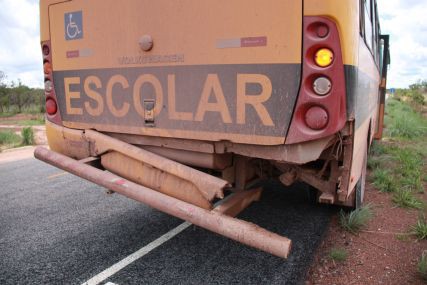 Ônibus estão em condições precárias