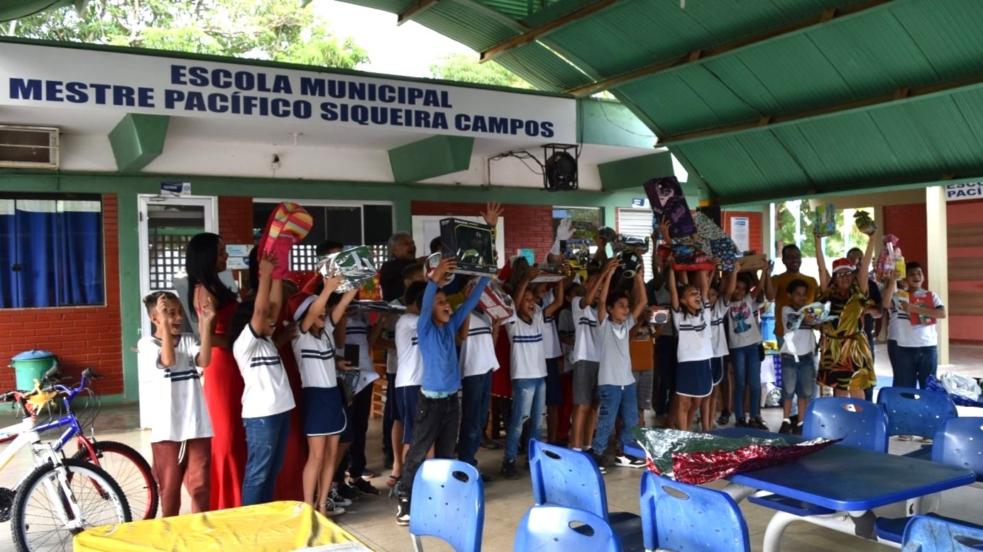 Felicidade das crianças da Escola Municipal Mestre Pacífico Siqueira Campos, em Palmas