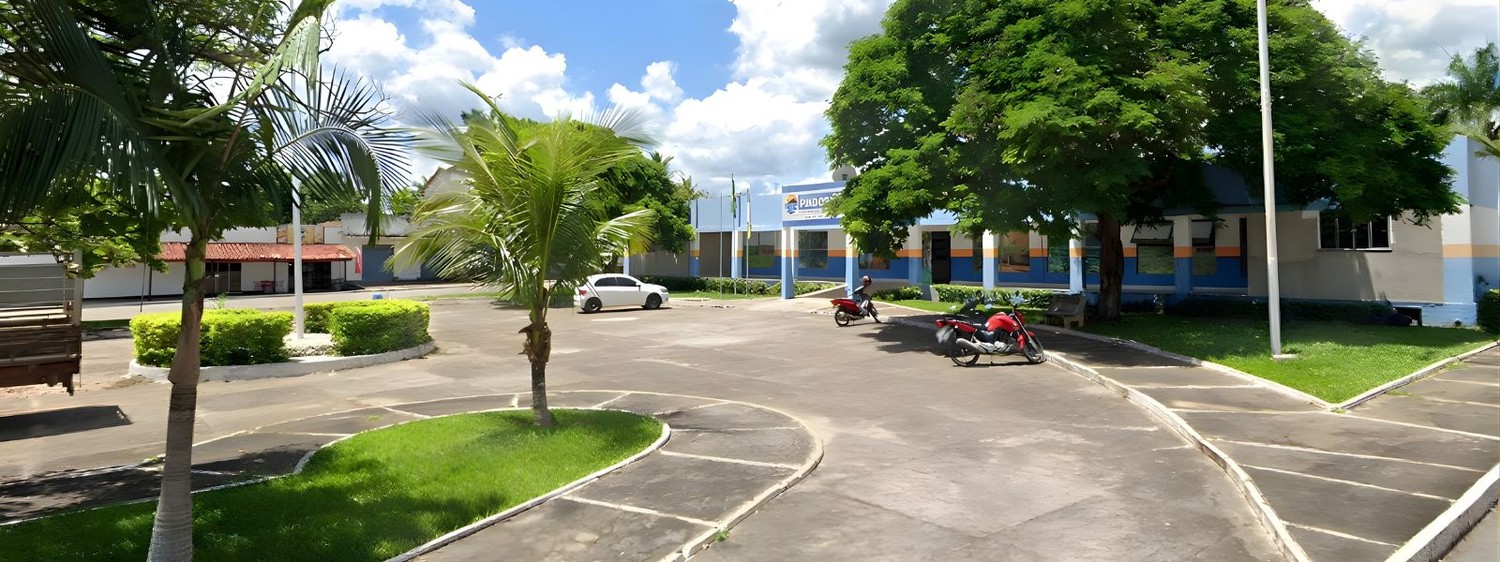 Município terá 180 dias para exonerar servidores comissionados que exercem funções técnicas e lançar edital para provimento de cargos efetivos